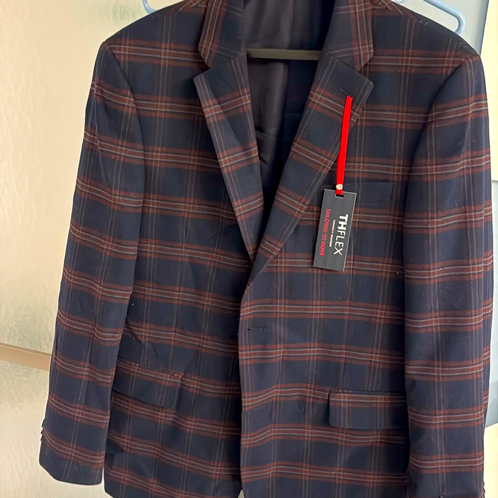 Men’s brand new Tommy Hilfiger sport coat- size 42R